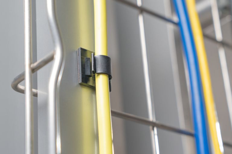 klips z magnesem