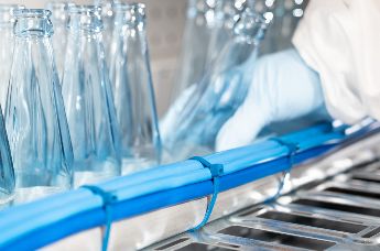 Opaski kablowe wykrywalne są bardzo popularne w przemyśle spożywczym i farmaceutycznym.